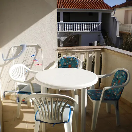 Maria Apartament Nin